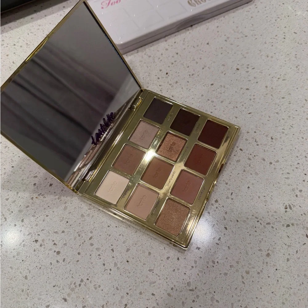 Tarte Tartelette In Bloom Palette with Pink and Purple Design - Picture 2 of 2